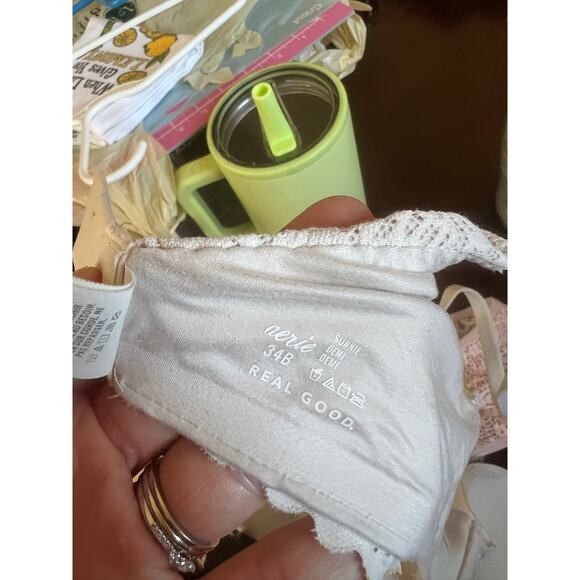 Aerie Sunnie Demi Bra - Picture 3 of 4